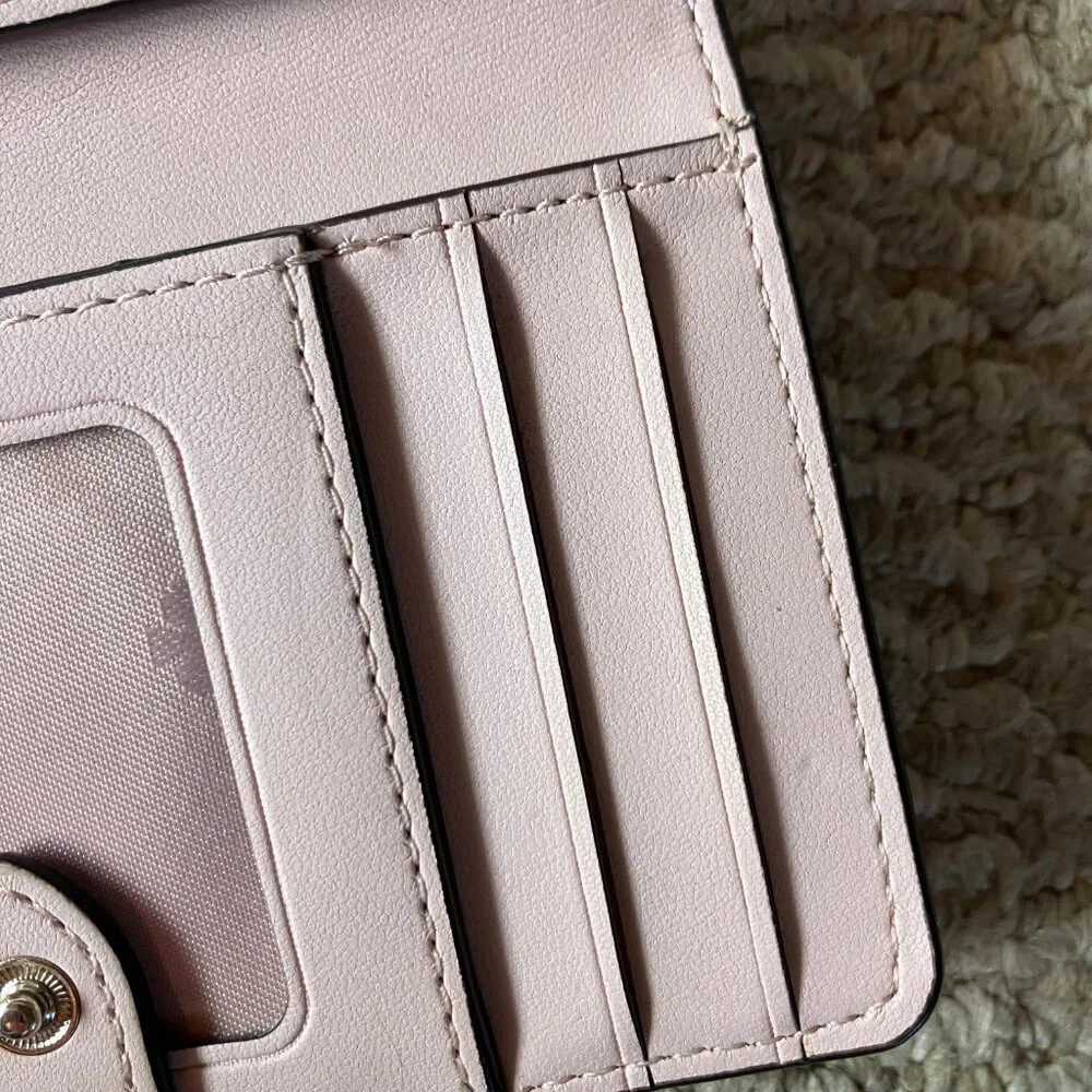 NWOT Kate Spade Pink Pebbled Leather Slim Bifold Wallet Zipper ID Window